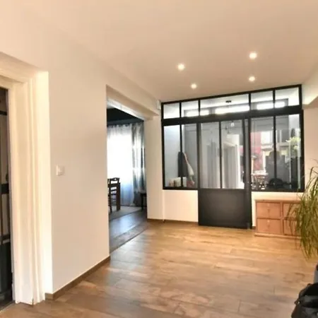 Casa de Férias Grande Maison Centre Laval (Mayenne)